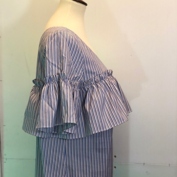 Bar III WOMEN’s Ruffled one shoulder blouse - Picture 6 of 7